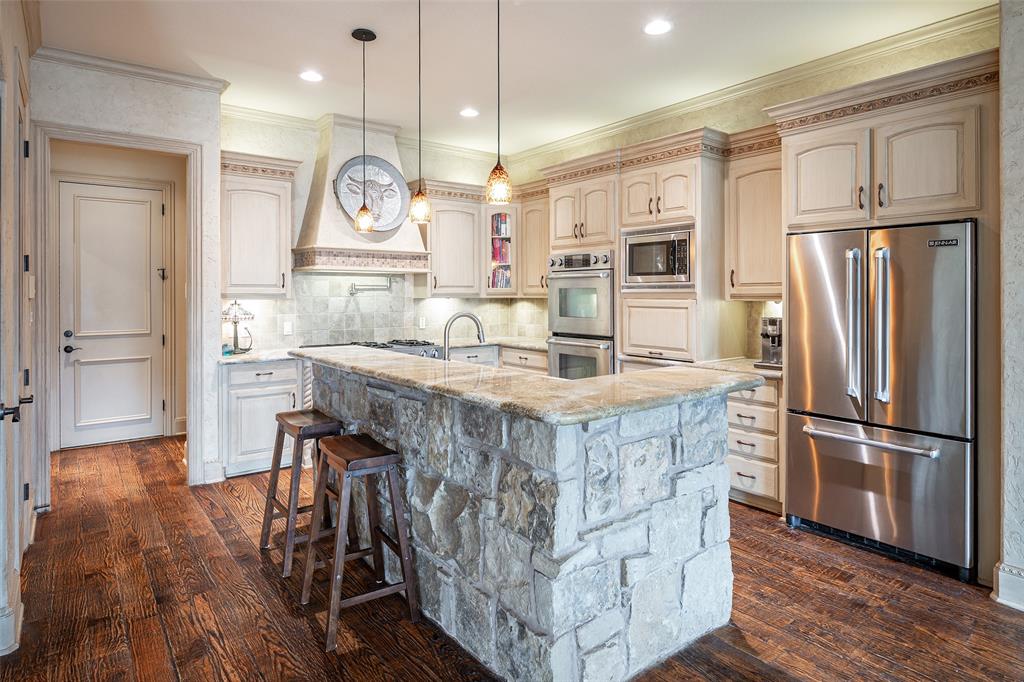 Keller, Texas 76248, United States, 5 Bedrooms Bedrooms, ,5 BathroomsBathrooms,Residential,Pending,42284