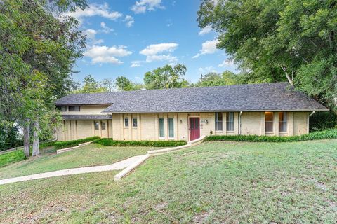 1515 Valley View Drive Cedar Hill TX 75104