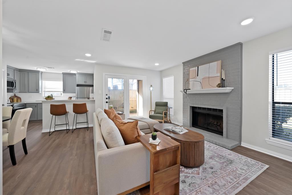 Cloisters Condo The - Residential