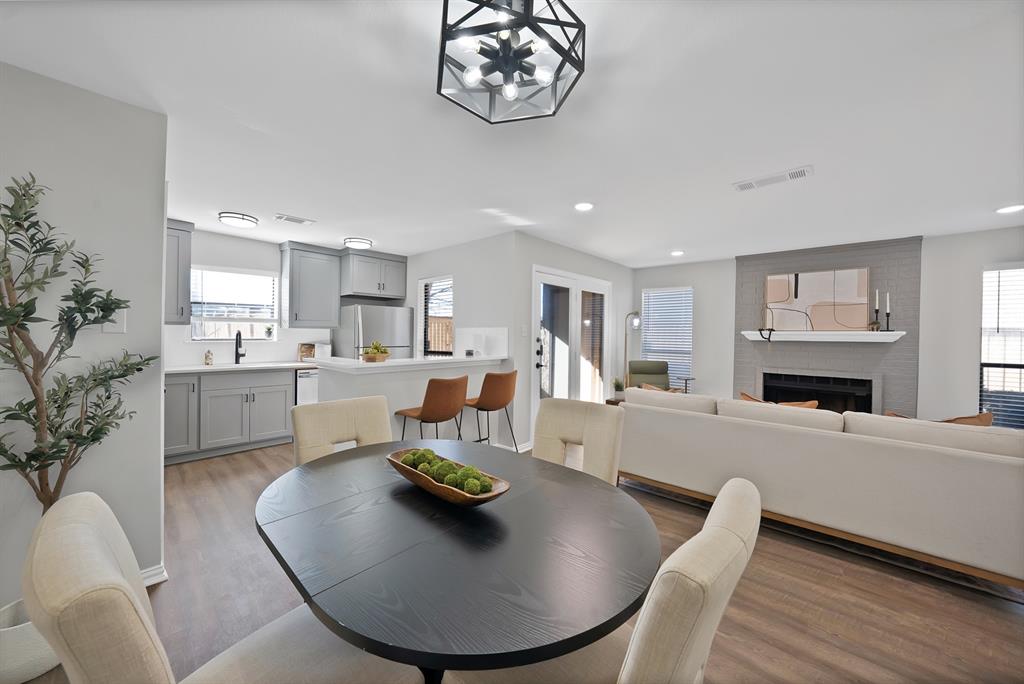 Cloisters Condo The - Residential