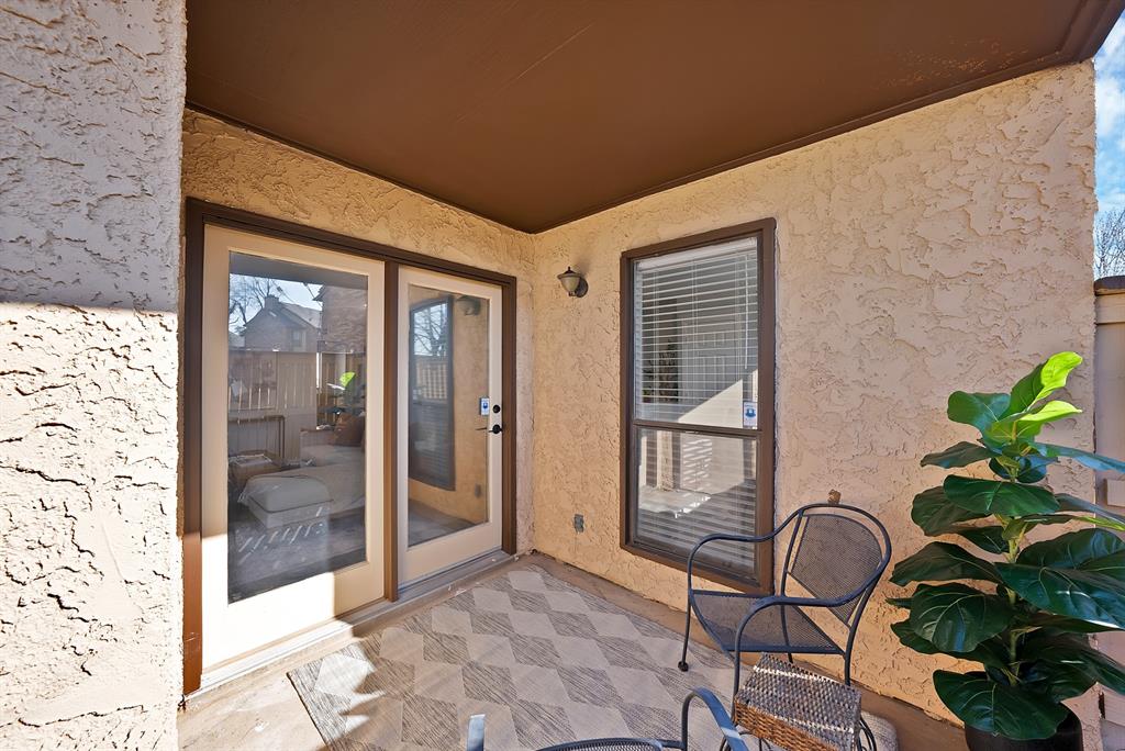 Cloisters Condo The - Residential