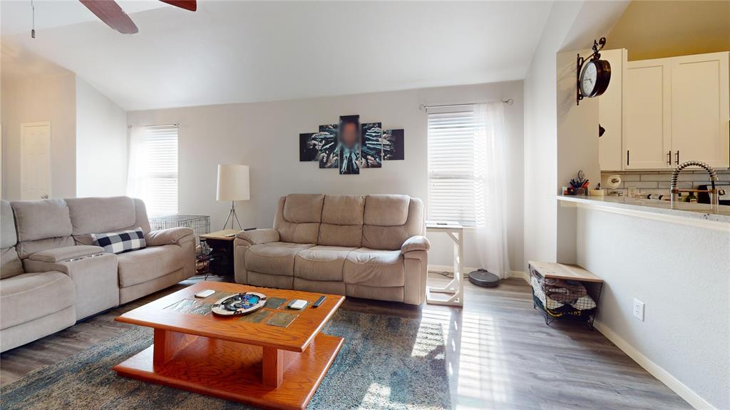 1806 Cedar Wood Trail