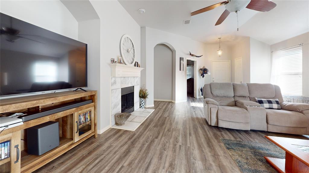 1806 Cedar Wood Trail