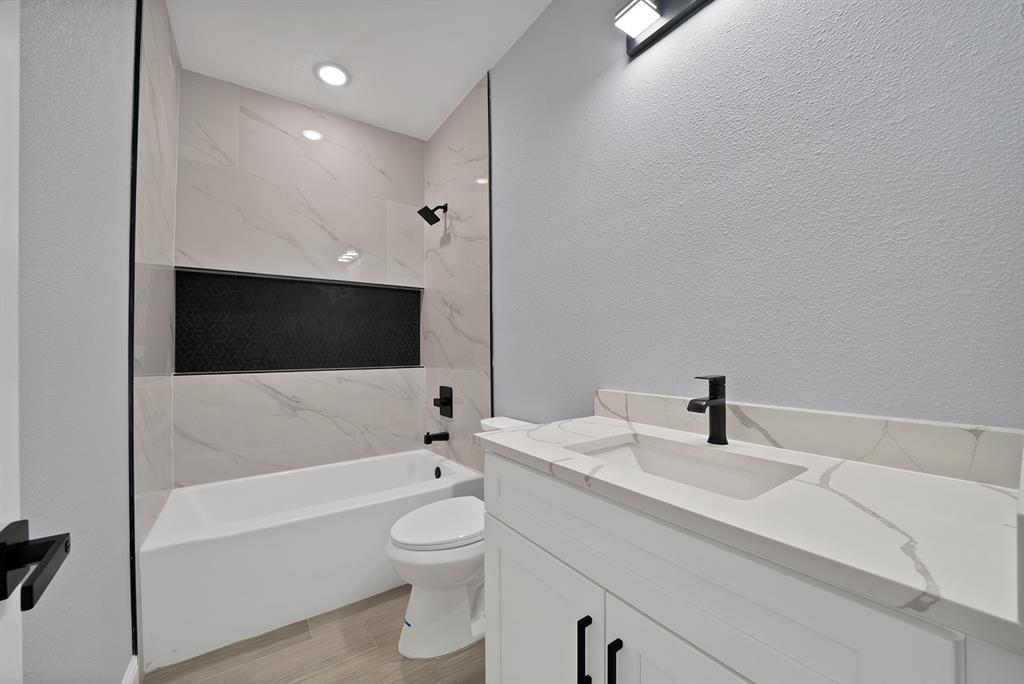 Runaway Bay - Residential