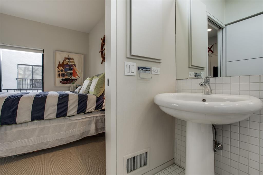 Preston Place 02 - Residential Lease