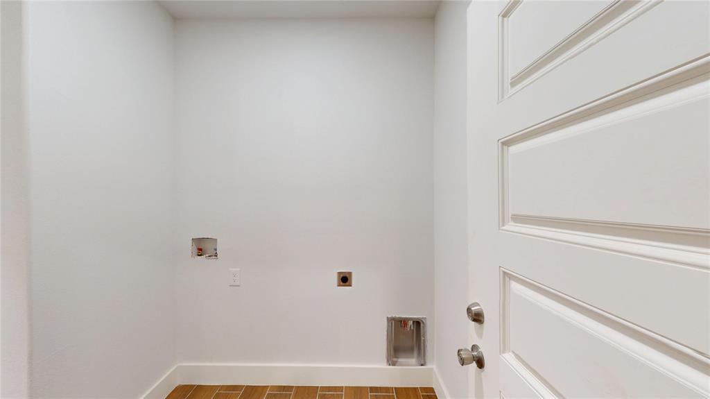 Colonial - Residential