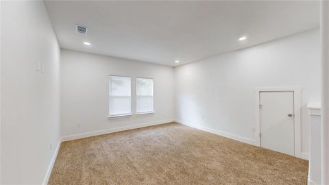 Tiny photo for 1615 Poplar Street, Dallas, TX 75215 (MLS # 21101093)