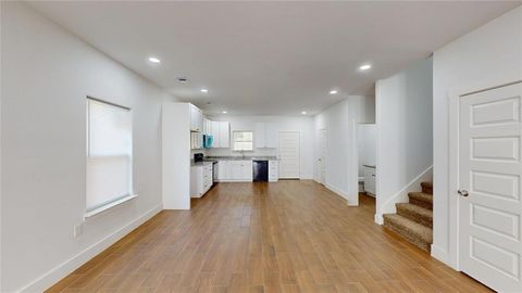 Tiny photo for 1615 Poplar Street, Dallas, TX 75215 (MLS # 21101093)