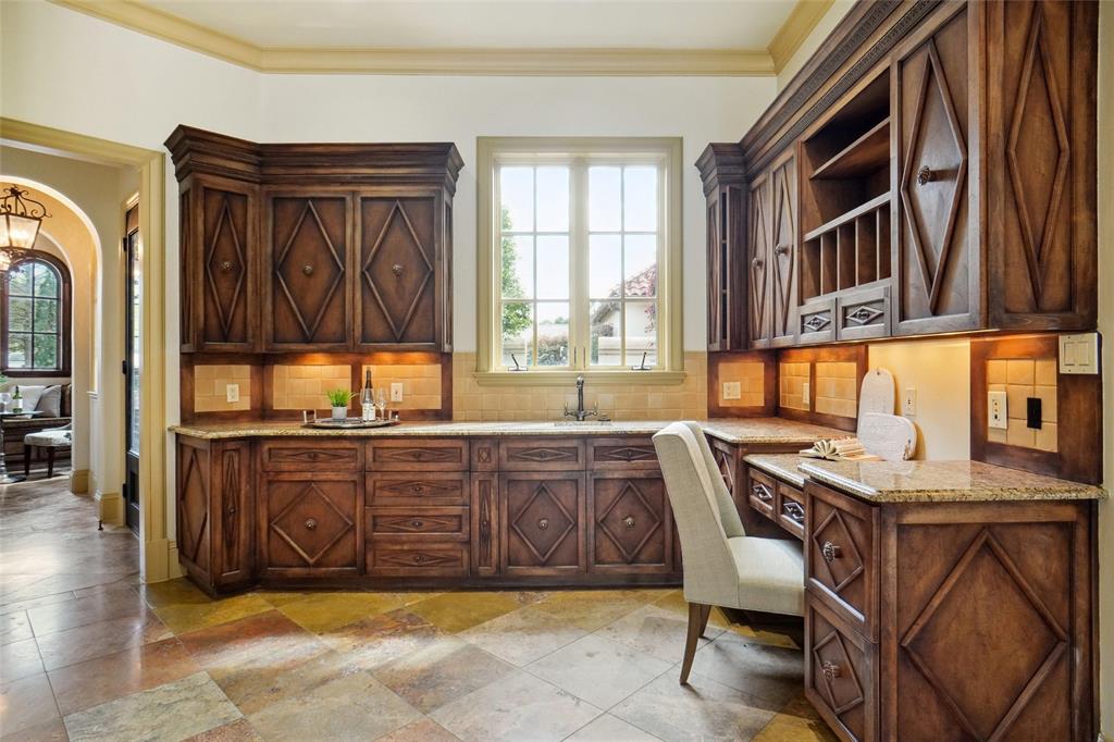 Chateau Du Lac Ph I - Residential