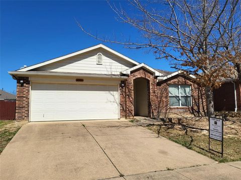 1737 White Feather Lane Fort Worth TX 76131