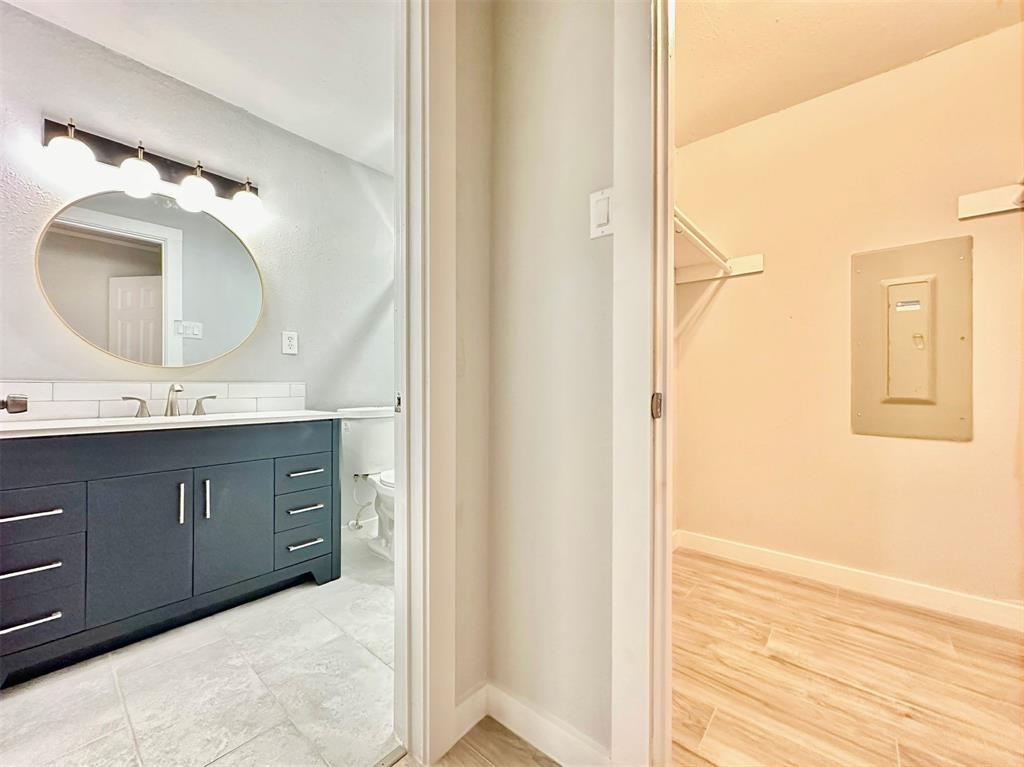 New World 4 - Residential