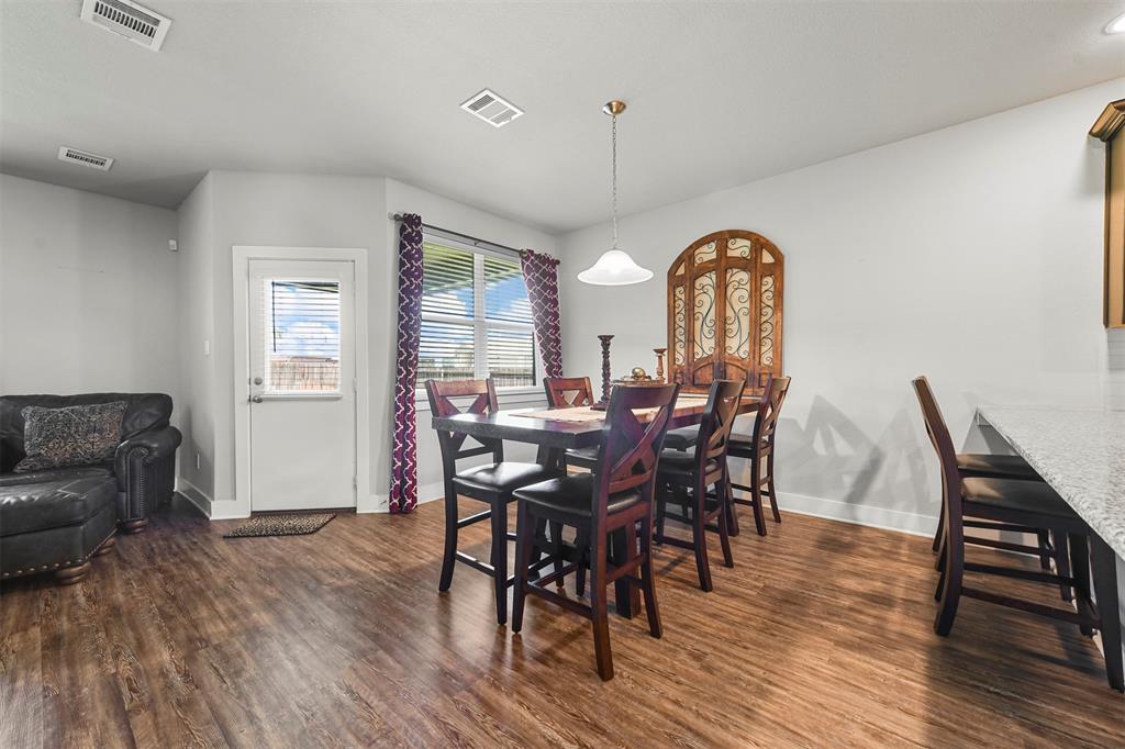 Sanger, Texas 76266, United States, 4 Bedrooms Bedrooms, ,3 BathroomsBathrooms,Residential,Active,96033