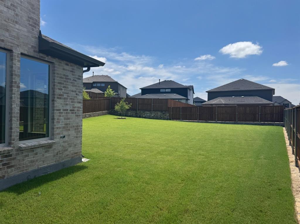215 Silvermist Drive