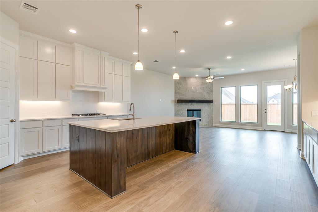 1214 Fieldstone Drive