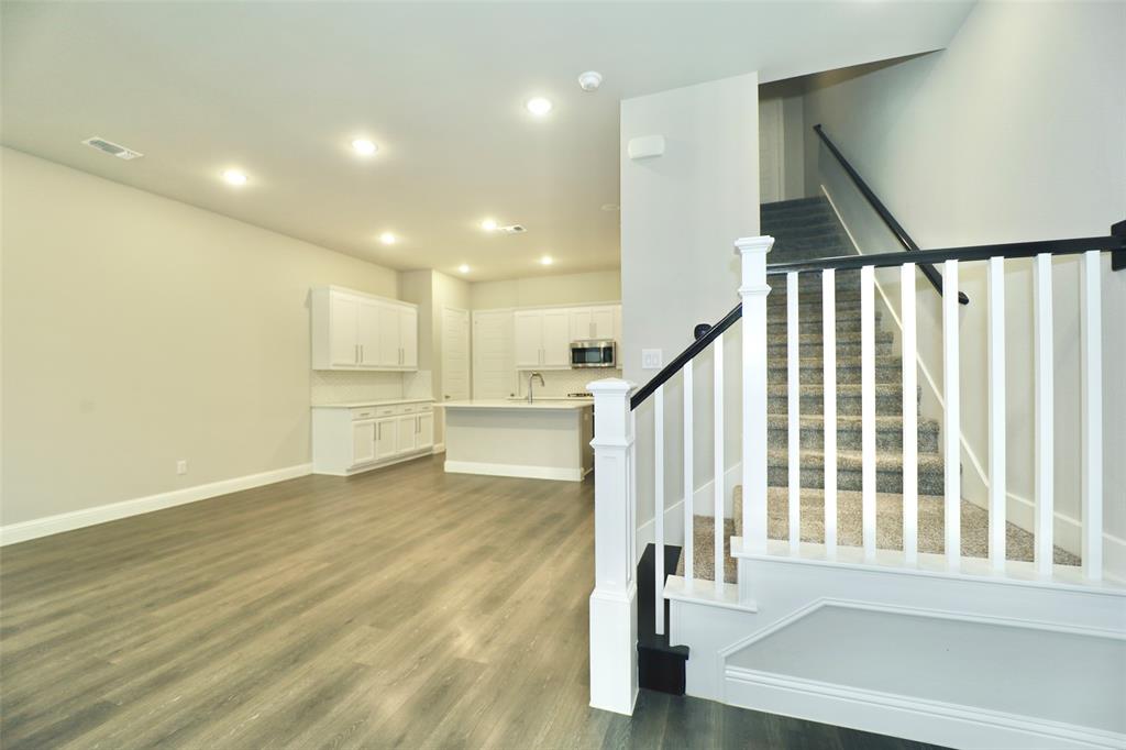 Stacy Road Twnhms Add - Residential