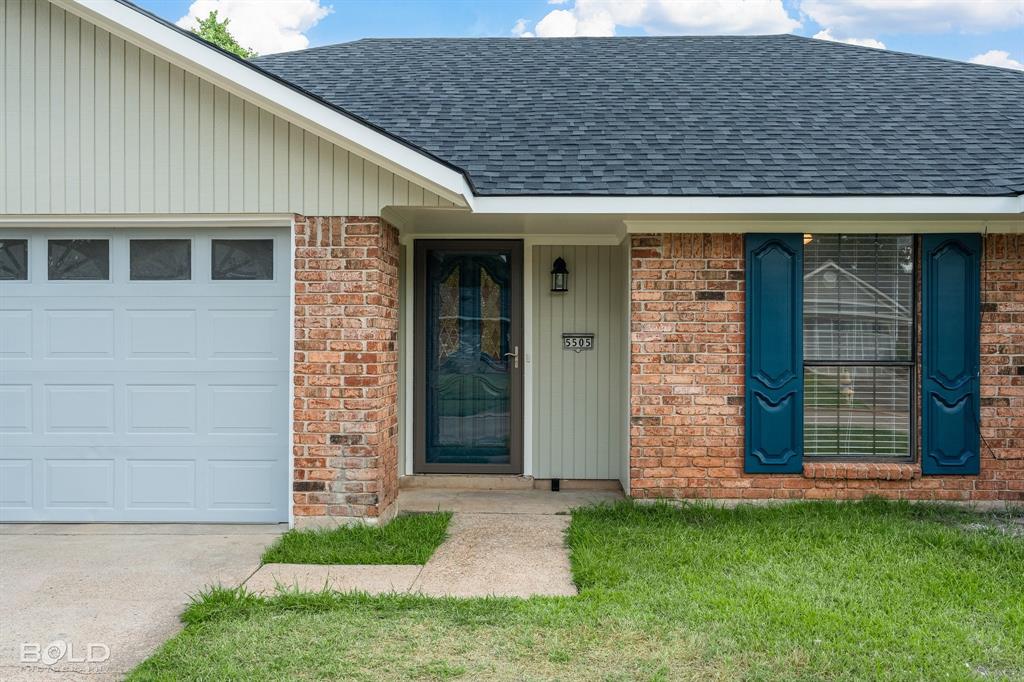 5505 Hollyhock Lane