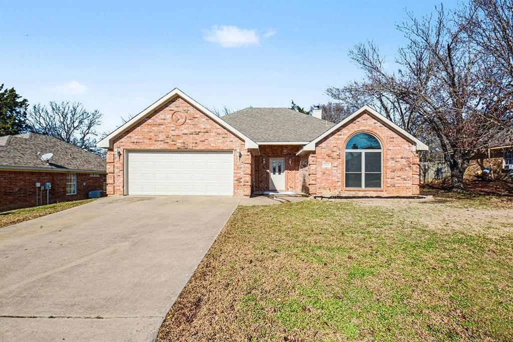 Photo of 1864 Nottingham Drive, Kaufman, TX 75142 (MLS # 21166769)