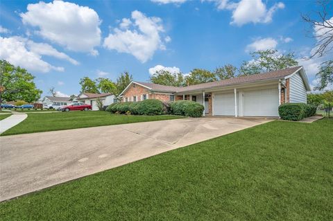 A home in Farmers Branch