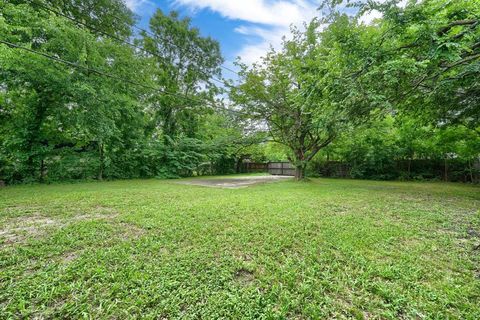 Tiny photo for 10628 Benbrook Drive, Dallas, TX 75228 (MLS # 21327746)