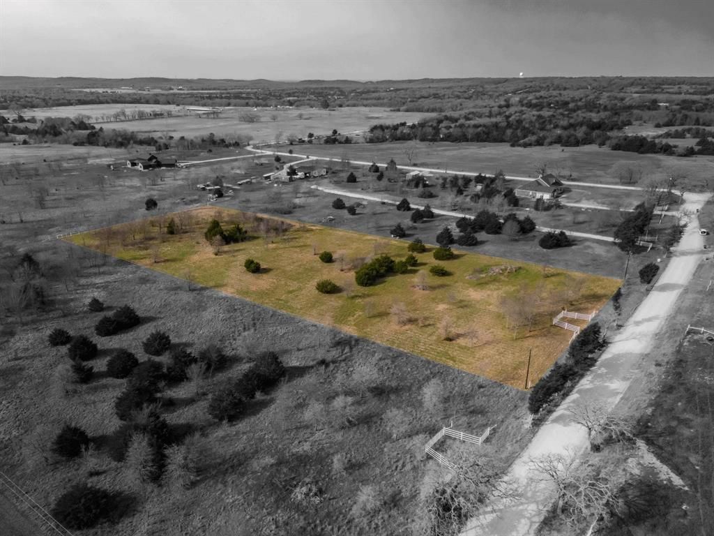 Photo of 3132 County Road 178, Gainesville, TX 76240 (MLS # 21194060)