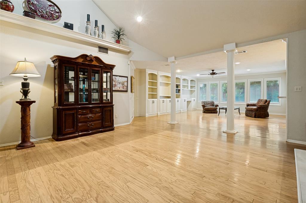 1411 Clubview Court