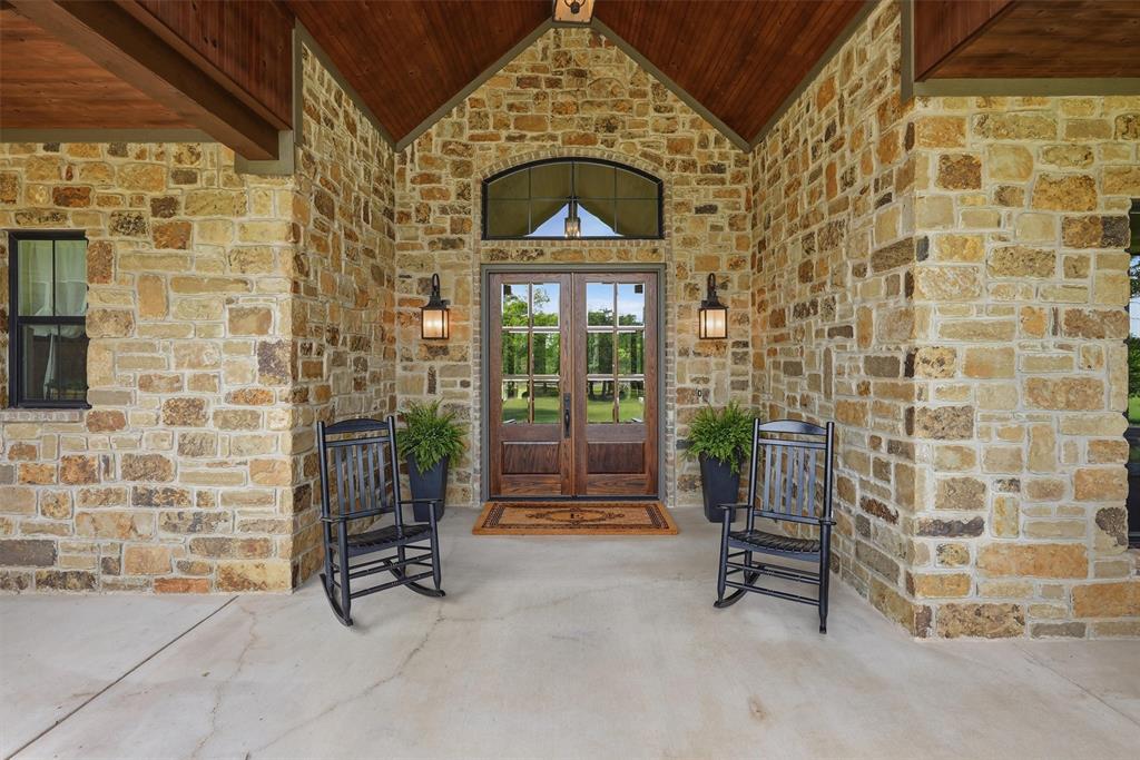 2304 Winchester Court
