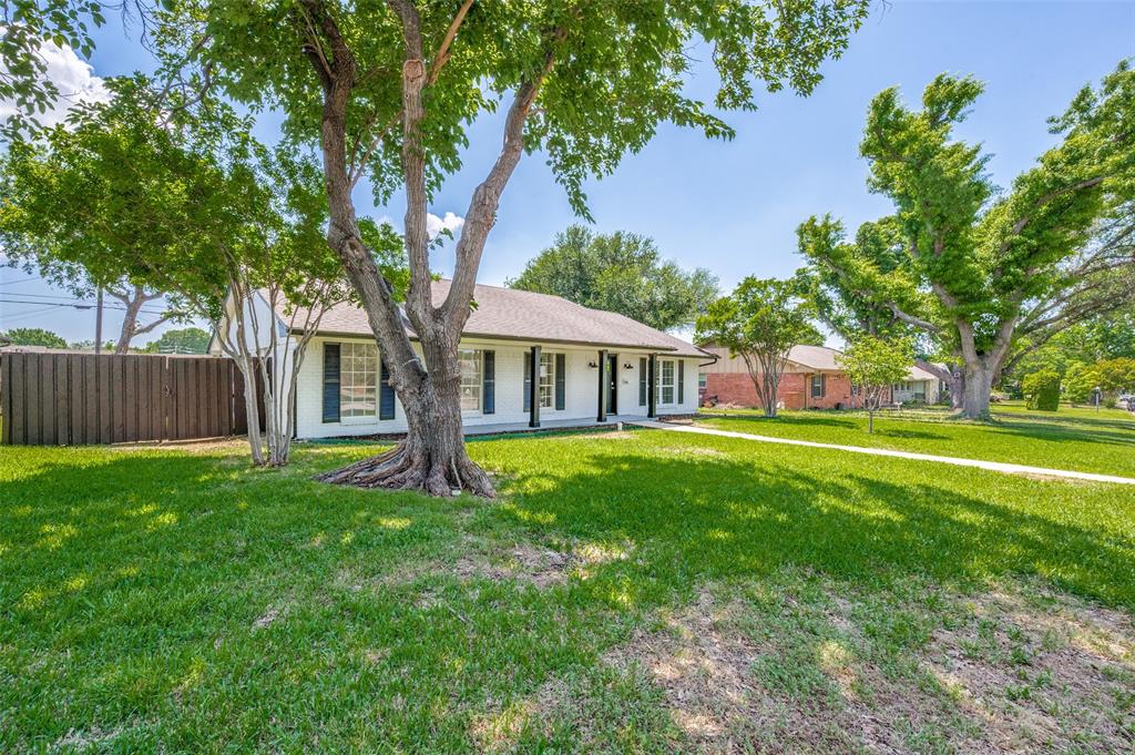 3906 Ridgeoak Way