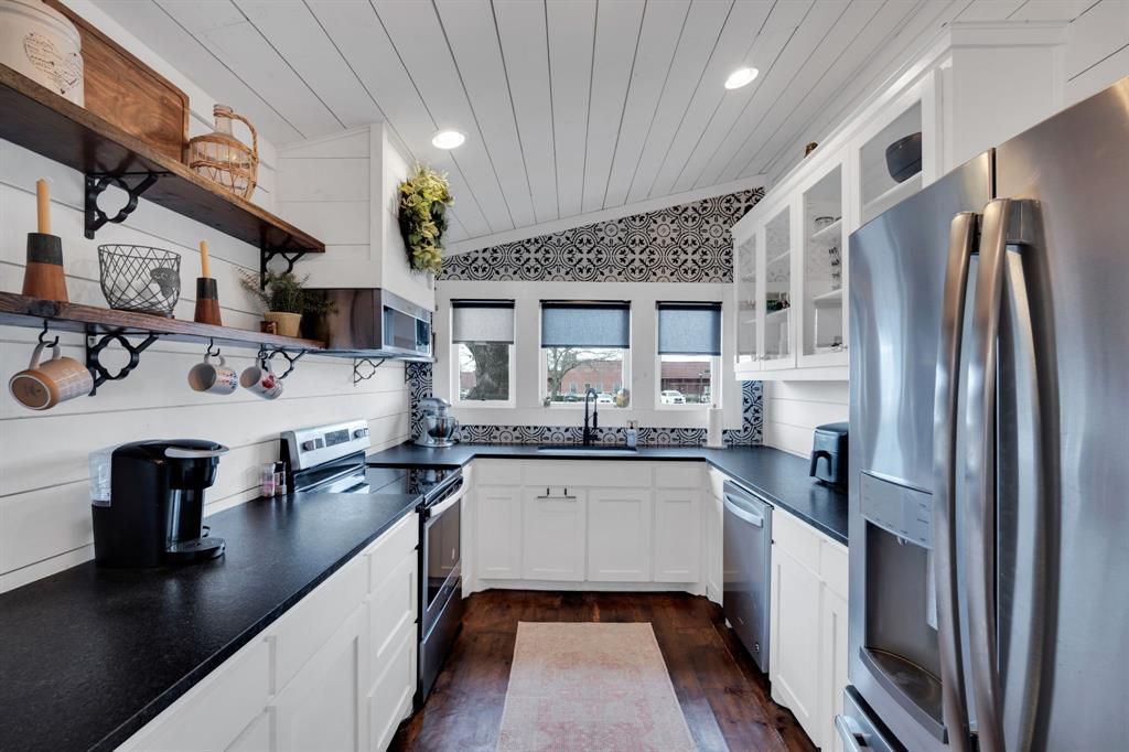 COLLEGE ADDN-REV .183 AC - Residential