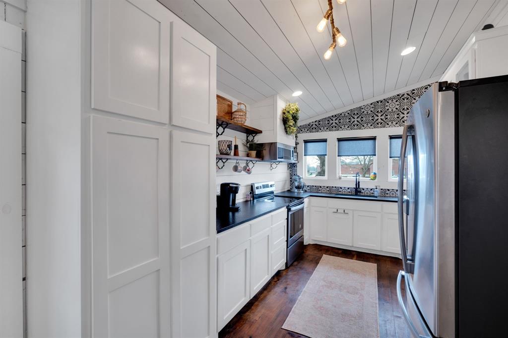 COLLEGE ADDN-REV .183 AC - Residential