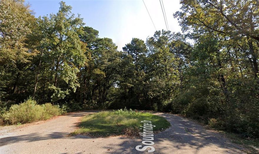 Owner financing available. 0.89 acres on quiet cut-de-sac. Wooded lot near Cross Lake boat launch & Yacht Club. 94' steet frontage. Electric, city water & sewer available at street. Within city limits. Zoned R-1-7 (Single Family Residential) for custom home build. Manufactured home build would require a 'Special Exception Use Application' to the zoning board of appeals. This property is not in a flood zone. Vacant land:  Showings 24-7. Please schedule through Broker Bay for auto confirm.
