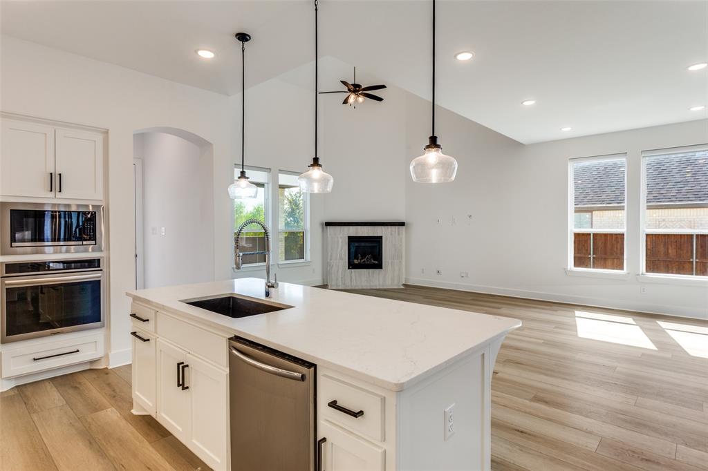 1109 Briar Oak Lane