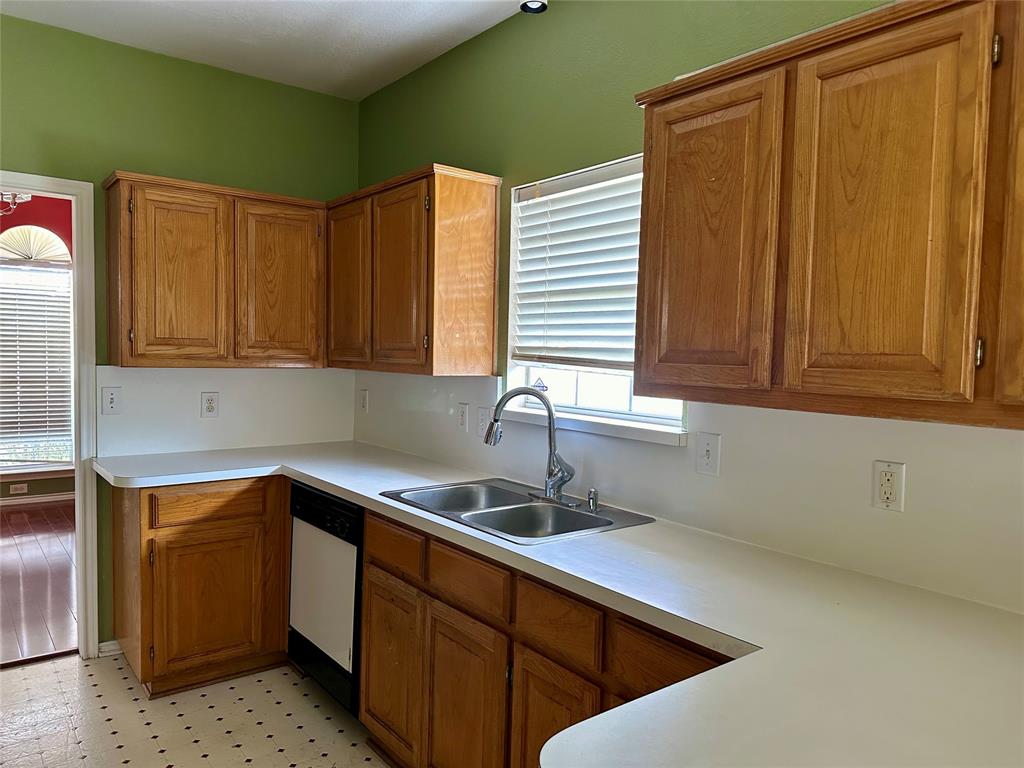 Whispering Oaks Estate Ph 1 - Residential Lease