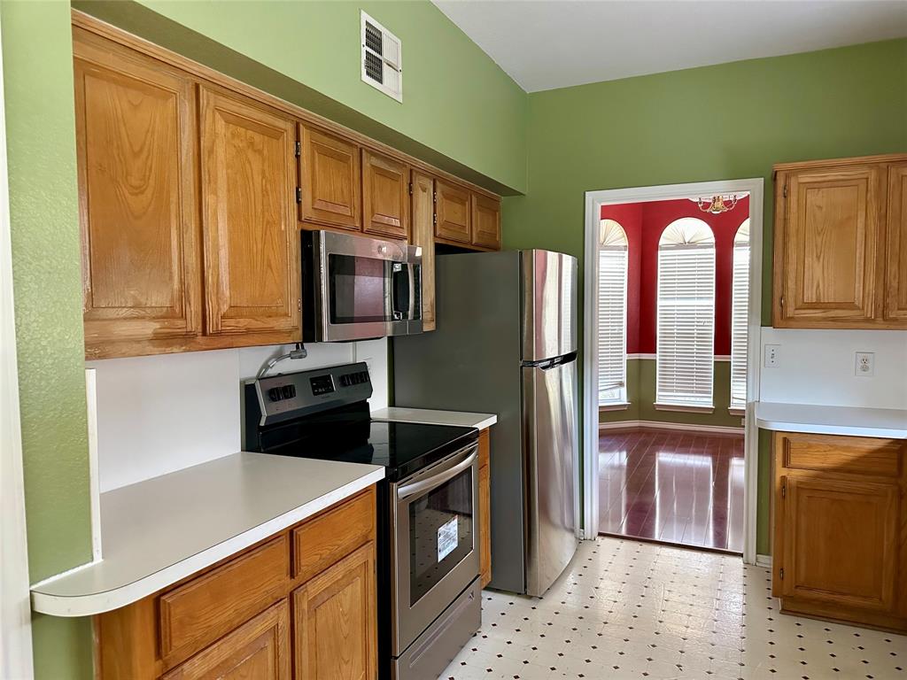 Whispering Oaks Estate Ph 1 - Residential Lease