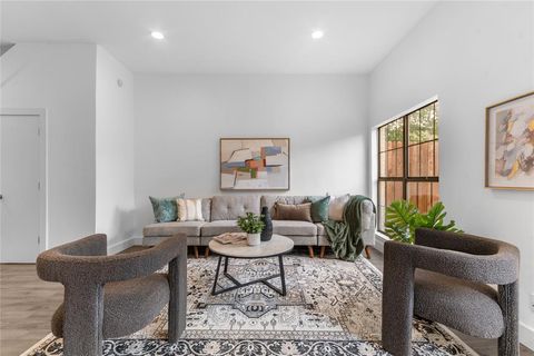 Photo of 2807 Throckmorton Street #103, Dallas, TX 75219 (MLS # 21239324)