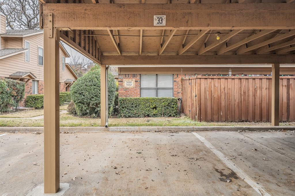 Cedar Creek Twnhms - Residential