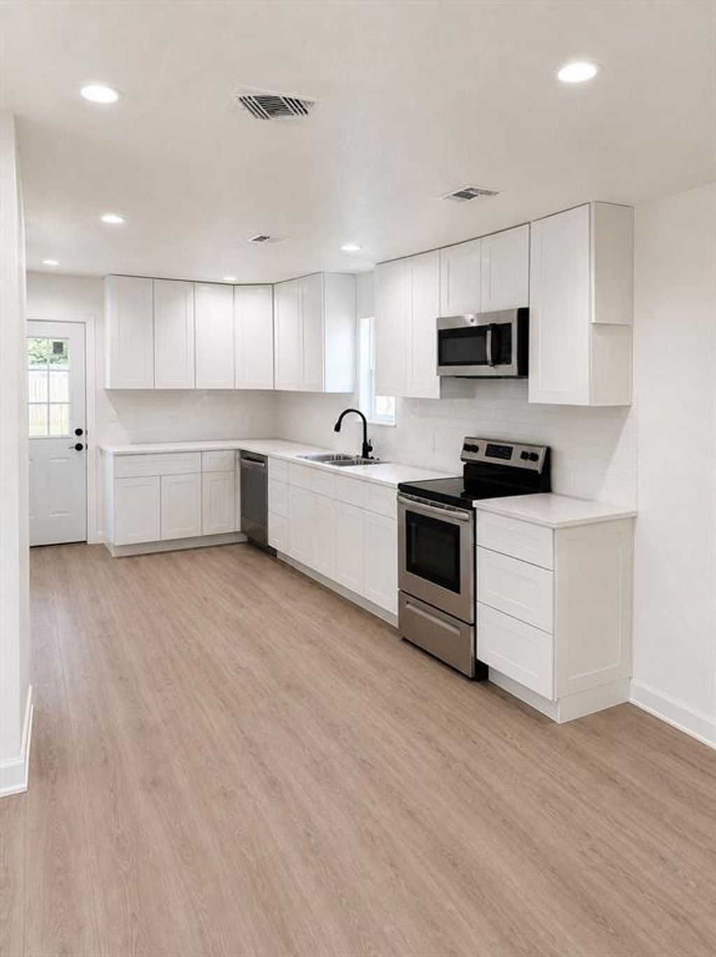 Photo of 508 Virginia Street, Graham, TX 76450 (MLS # 21268276)