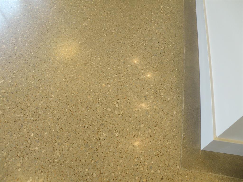 Broadway Hills Plaza Add - Commercial Lease