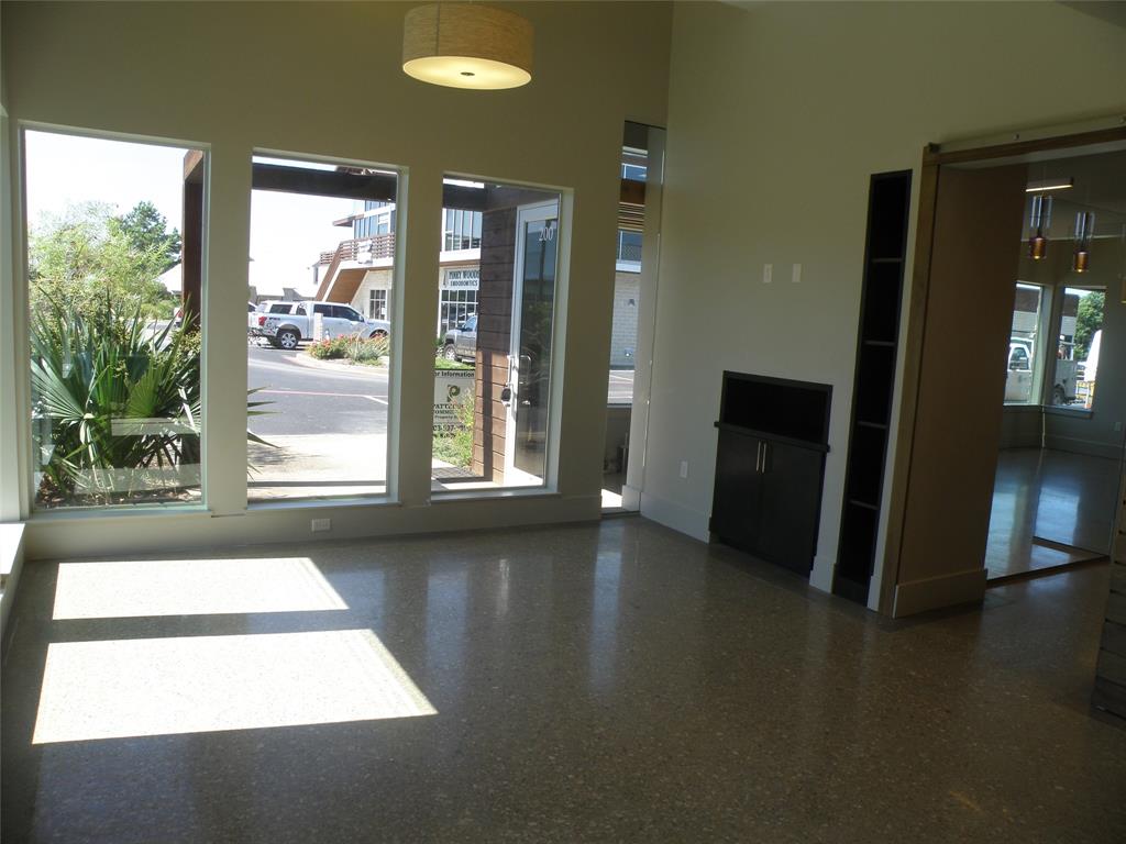 Broadway Hills Plaza Add - Commercial Lease