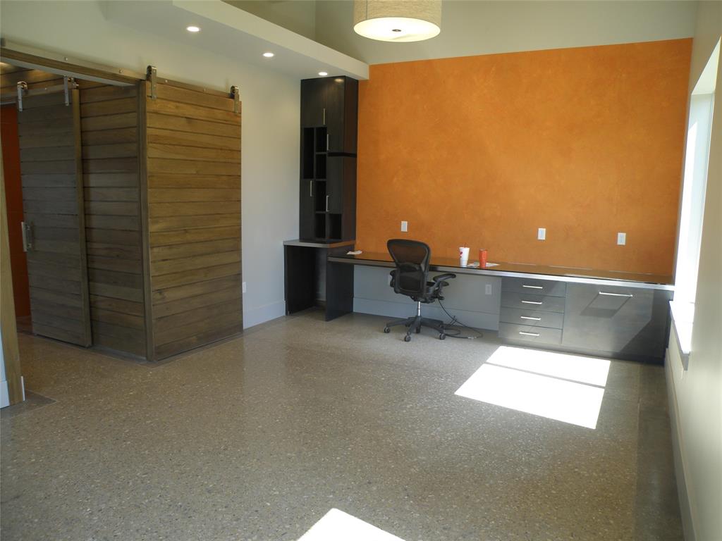 Broadway Hills Plaza Add - Commercial Lease