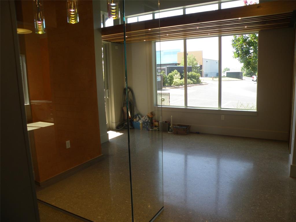 Broadway Hills Plaza Add - Commercial Lease