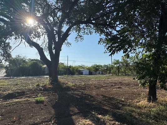 300 N WALNUT ST, BRADY, TX 76825 - Image 4e15a6e7cd0f1cde40b6ba590b5be3cd/977200119