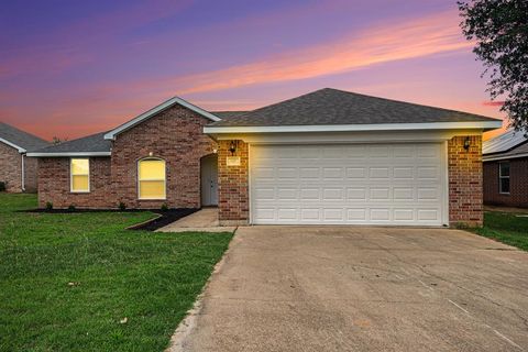 817 Wandering Court Granbury TX 76049
