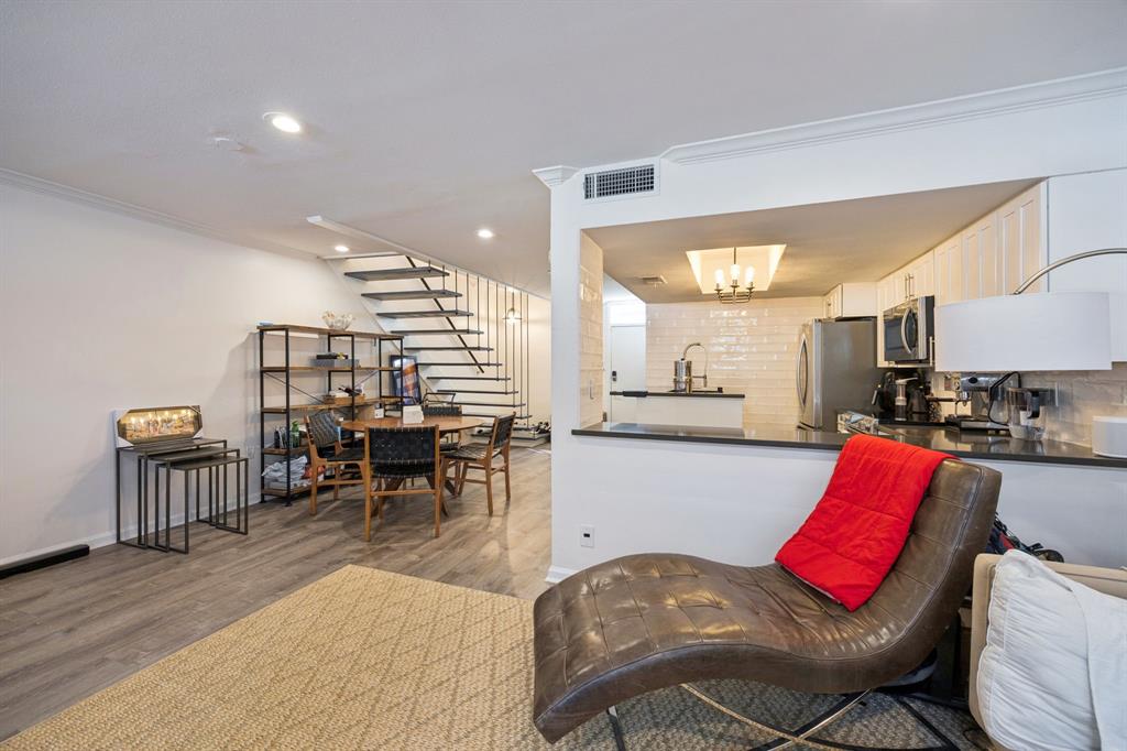 COLE HOUSE CONDOMINIUM - Residential