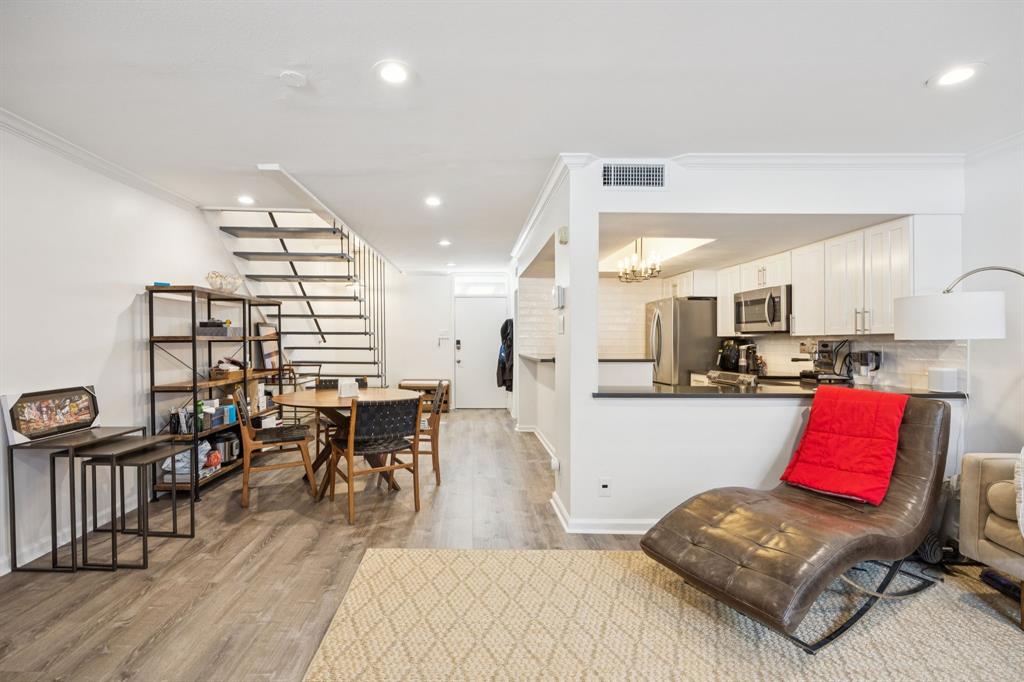 COLE HOUSE CONDOMINIUM - Residential