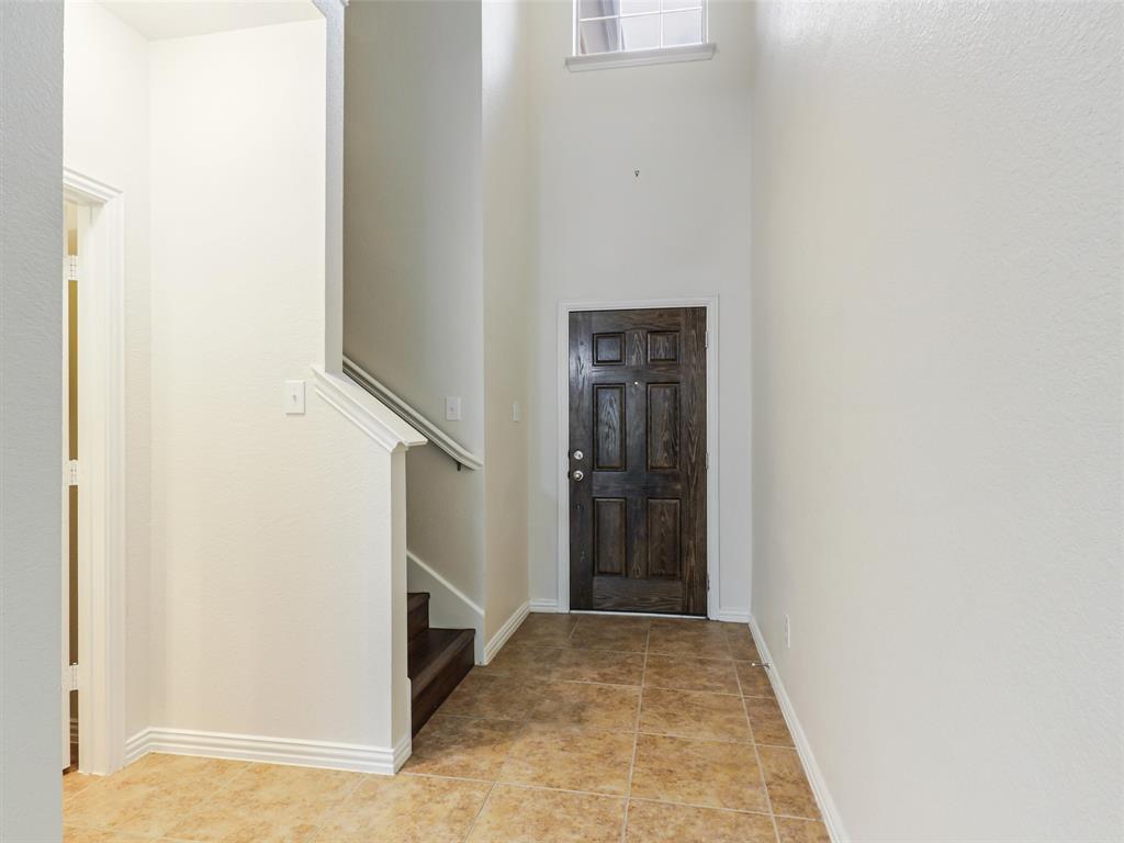 8732 San Bernard Street