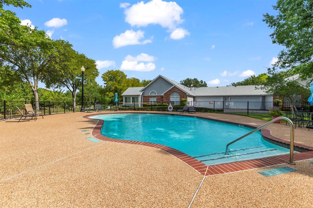 Pebblebrook Village Condo - Residential