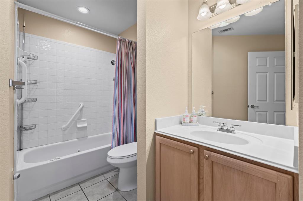 Pebblebrook Village Condo - Residential