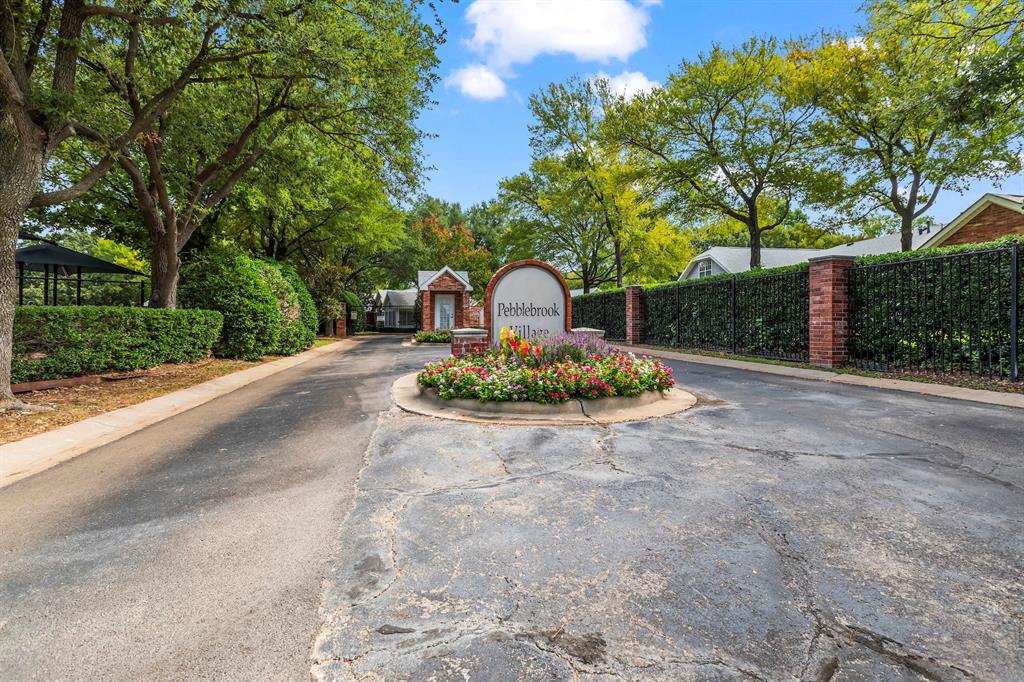 Pebblebrook Village Condo - Residential