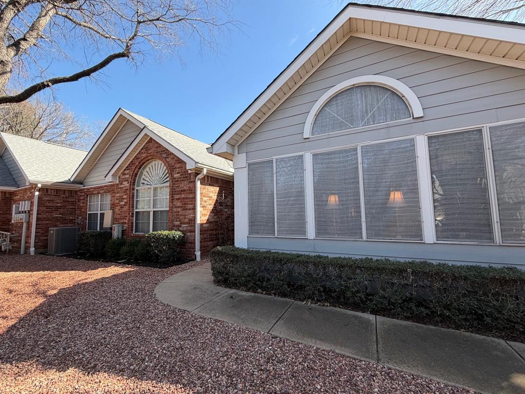 Pebblebrook Village Condo - Residential