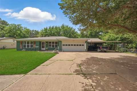 1317 Elby Street Irving TX 75061